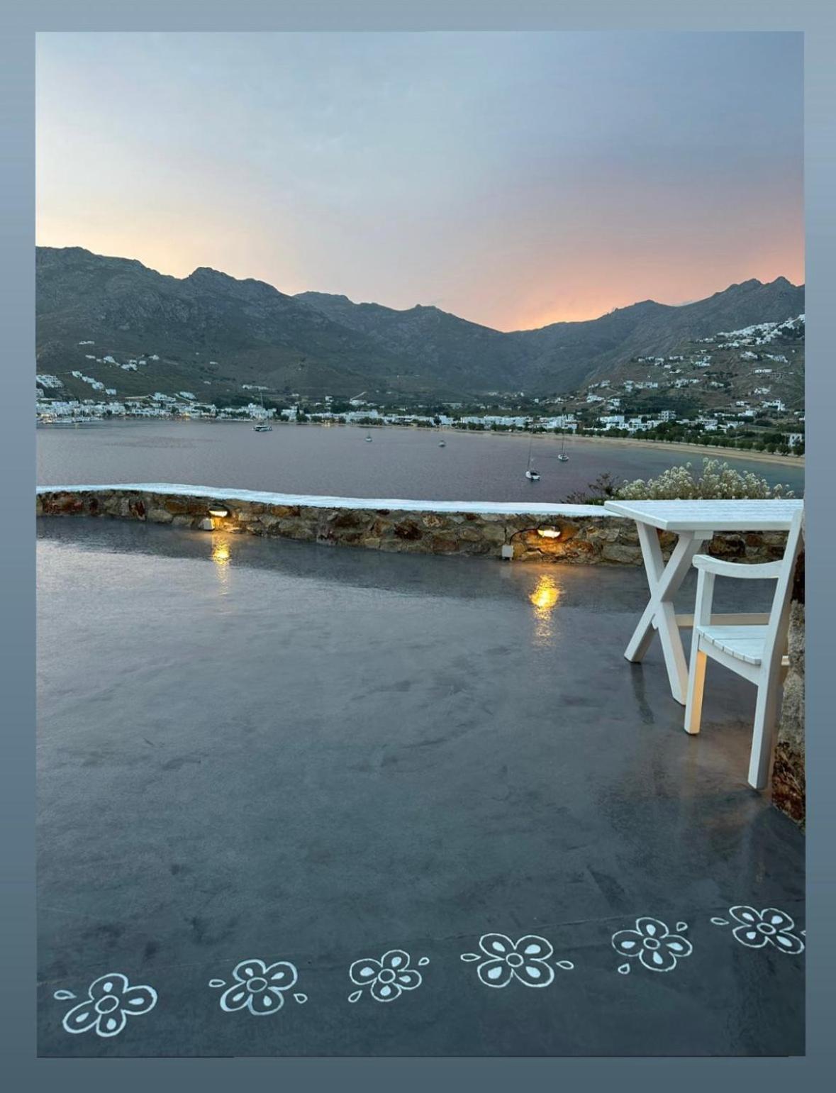 Amfitriti Serifos Livadi  المظهر الخارجي الصورة